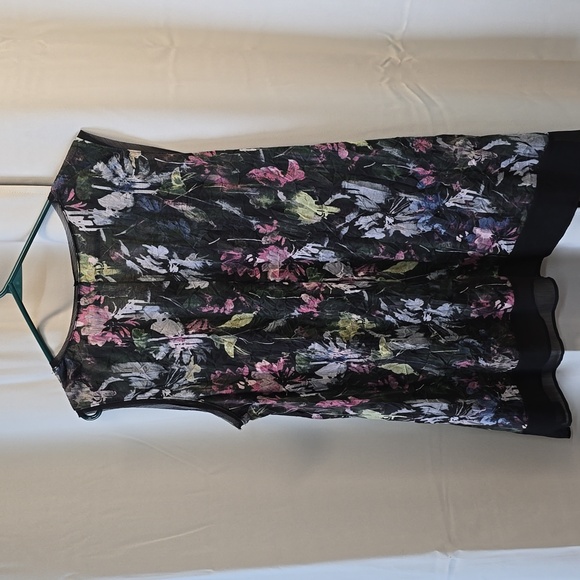 Simply Vera Top - Picture 6 of 7